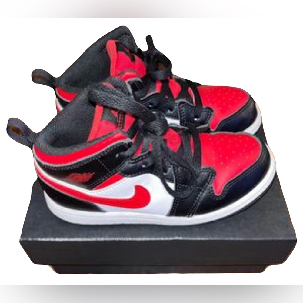 In Good Condition!! Jordan 1 MID (TD) High Top Sneakers Size: 10C!!